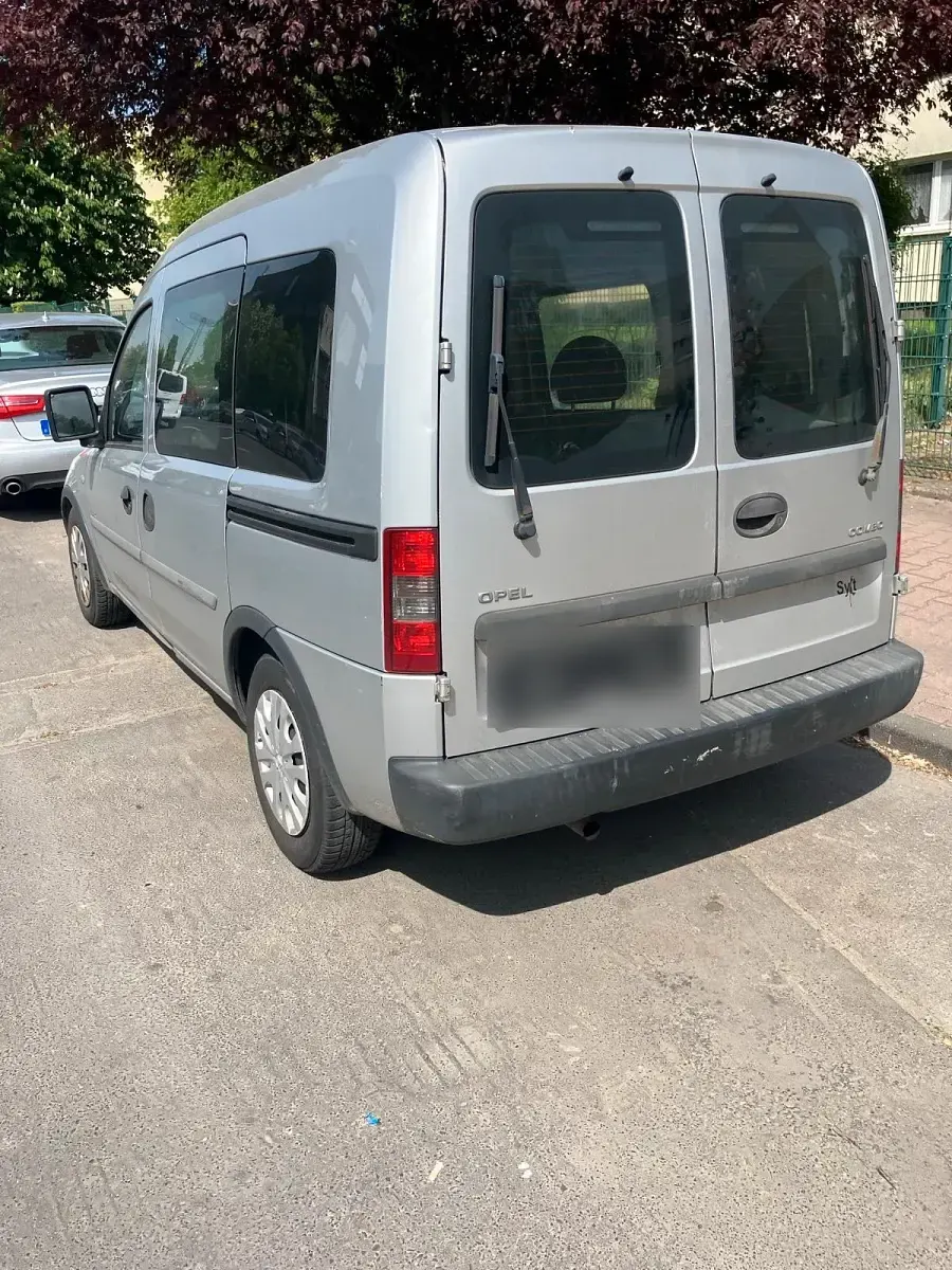 Usata Opel Combo 90 CV (66 kW) 2003 Grigio Monovolume