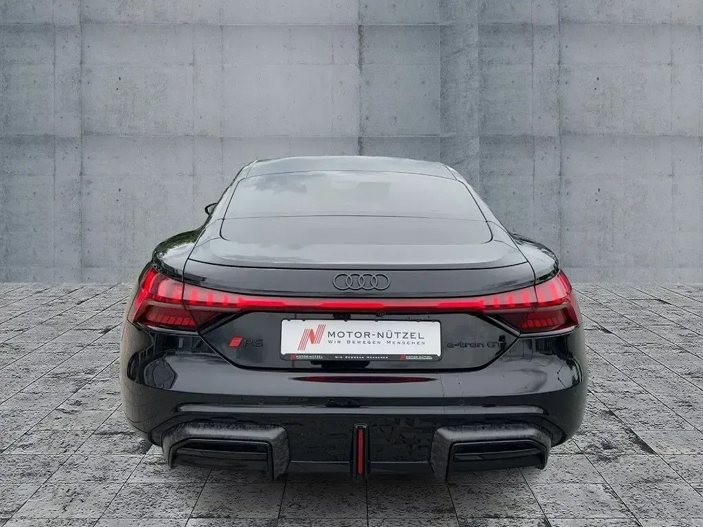 Gebraucht Audi RS e-tron GT Sport 620 kW (843 PS) 2024 Schwarz Limousine