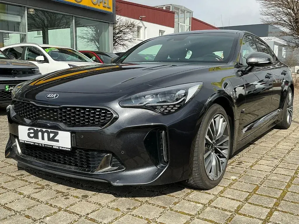 Używany Kia Stinger GT-Line 200 KM (147 kW) 2019 Czarny Hatchback