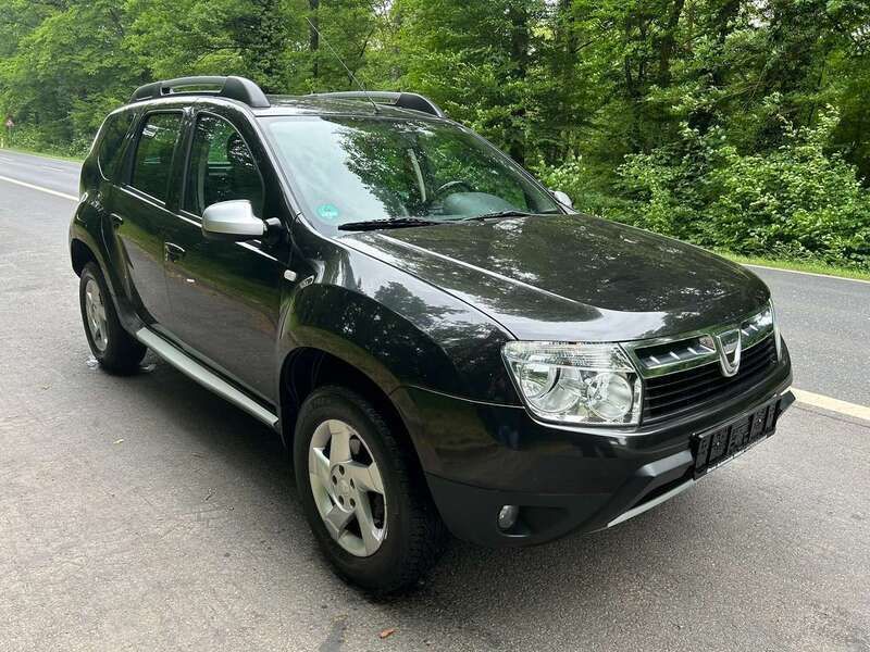 Schwarz Gebraucht 2012 Dacia Duster Prestige SUV | 7.999 € (Fairer Preis) - Bild 1/4