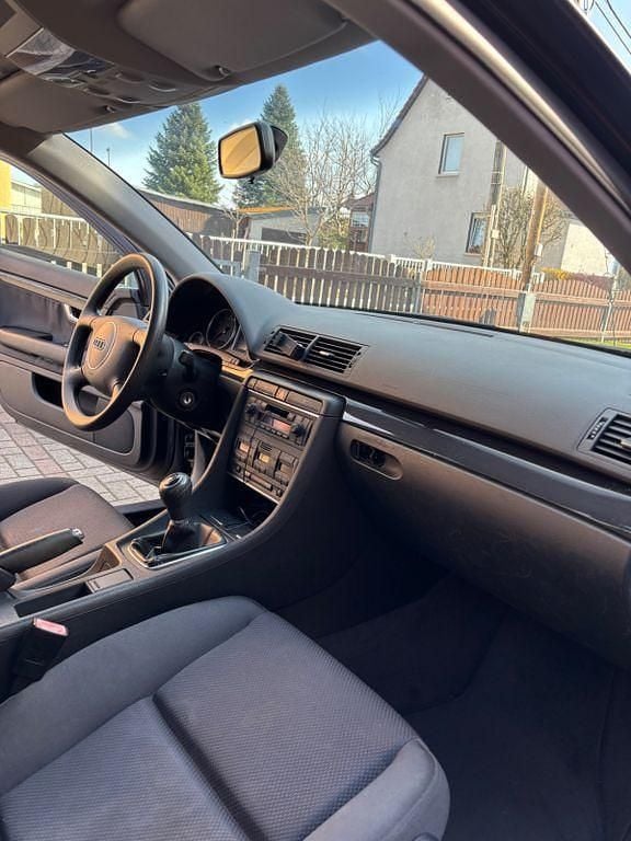 Gebraucht Audi A4 102 PS (75 kW) 2001 Schwarz Limousine