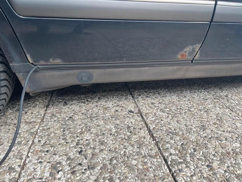 Gebraucht Mercedes E430 274 PS (201 kW) 1999 Schwarz Limousine