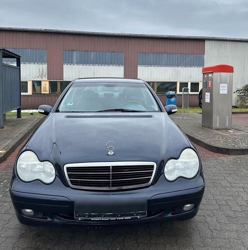 Gebraucht Mercedes C180 129 PS (94 kW) 2001 Blau Limousine