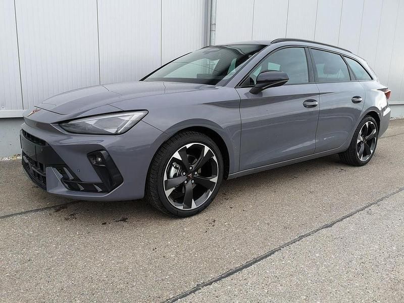 Neu Cupra Leon 190 PS (139 kW) 2026 Graphenegrau Kombi