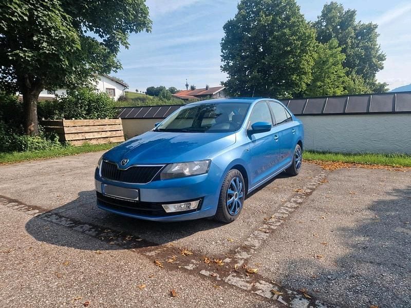 Blau Gebraucht 2013 Skoda Rapid Limousine | 3.800 € (Guter Preis) - Bild 1/4
