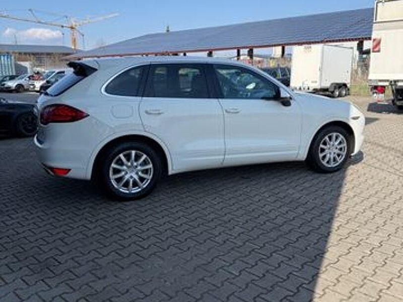 Gebraucht Porsche Cayenne 241 PS (177 kW) 2010 Weiß SUV