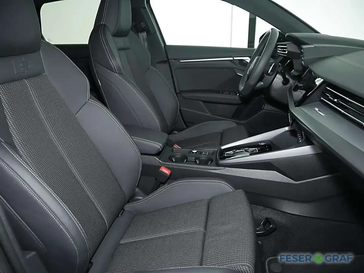Gebraucht Audi A3 S-Line 150 PS (110 kW) 2025 Mythosschwarz metallic Limousine