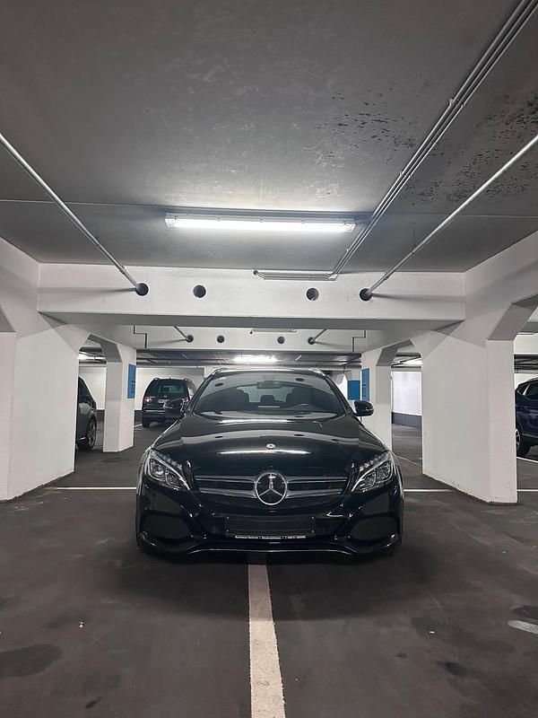 Gebraucht Mercedes C220 170 PS (125 kW) 2015 Schwarz Kombi