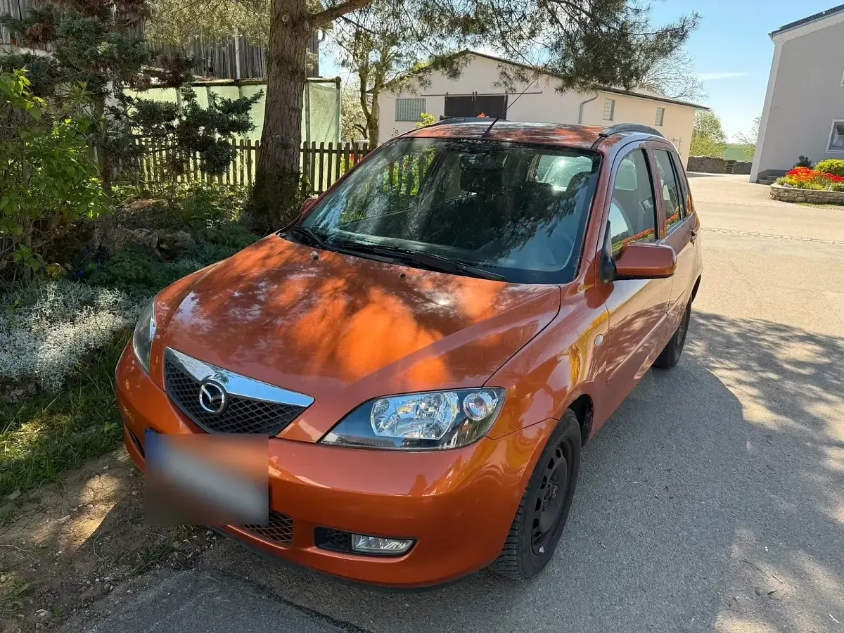Gebraucht Mazda 2 68 PS (50 kW) 2003 Orange Kleinwagen