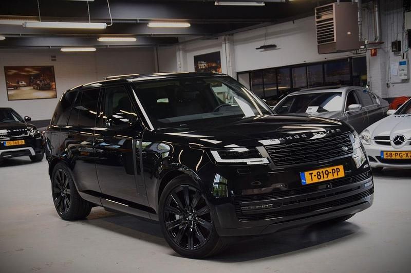 Schwarz Gebraucht 2023 Land Rover Range Rover SE SUV | 114.800 € (Superpreis) - Bild 1/4