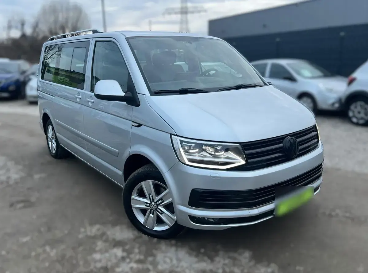 Gebraucht VW Multivan 179 PS (131 kW) 2009 Silber Van / Kleinbus