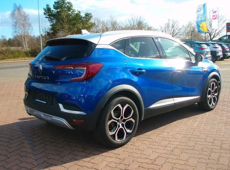 Gebraucht Renault Captur Bose Edition 140 PS (102 kW) 2021 Blau SUV