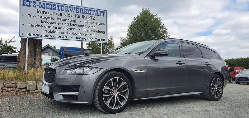 Corris grey Gebraucht 2018 Jaguar XF R-Sport Limousine | 16.990 € (Etwas zu teuer) - Bild 1/4