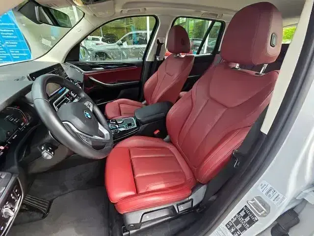 Gebraucht BMW X3 Sport Line 190 PS (139 kW) 2023 Weiß SUV
