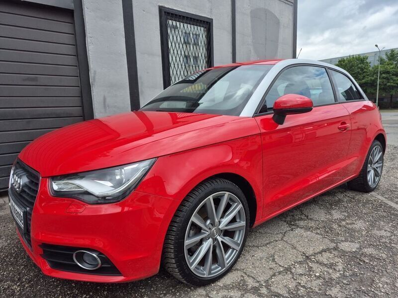 Rot Gebraucht 2011 Audi A1 Ambition Kleinwagen | 12.990 € (Etwas zu teuer) - Bild 1/4