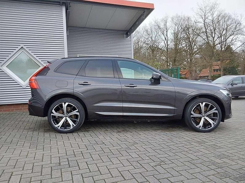 Gebraucht Volvo XC60 Ultimate 197 PS (144 kW) 2022 Grau SUV
