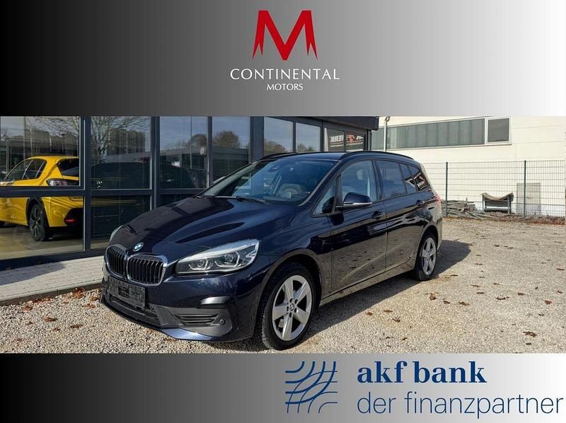 Blau Gebraucht 2018 BMW 218 Gran Tourer Advantage Van / Kleinbus | 18.900 € (Etwas zu teuer) - Bild 1/4