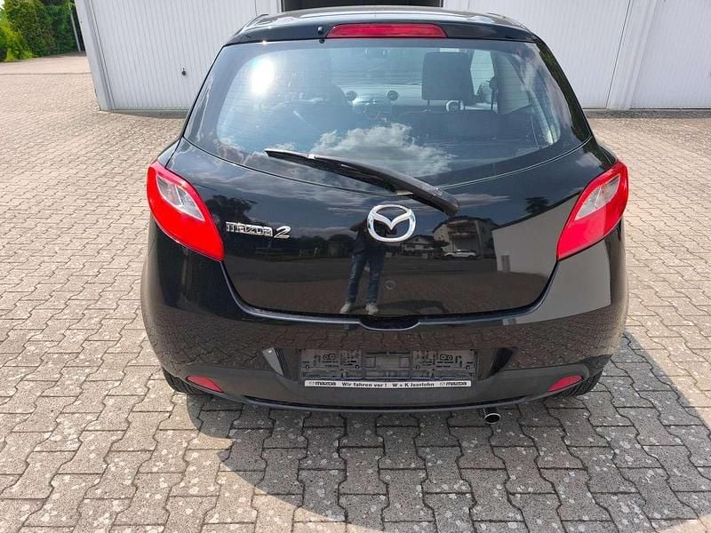 Gebraucht Mazda 2 Inclusive 75 PS (55 kW) 2009 Schwarz Kleinwagen