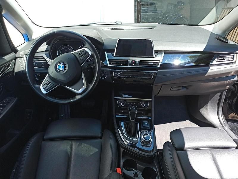 Gebraucht BMW 216 115 PS (84 kW) 2018 Schwarz Kombi