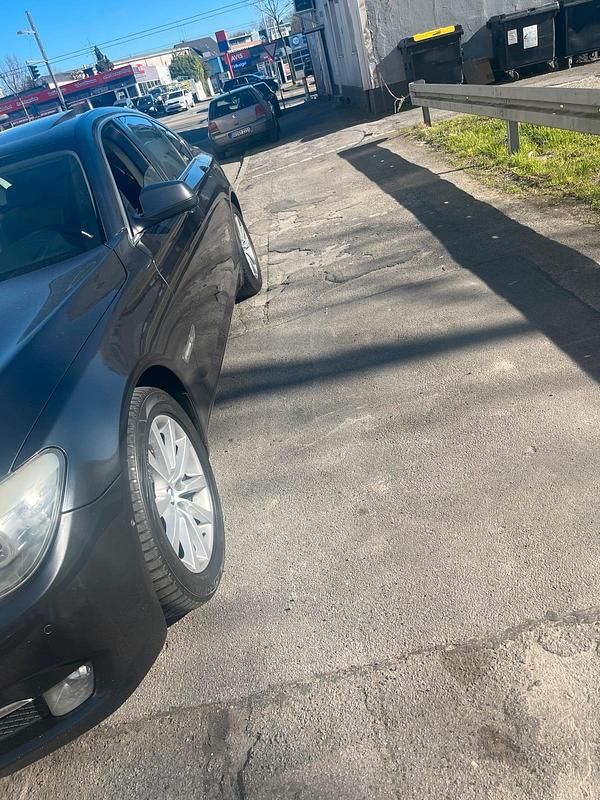 Gebraucht BMW 740 306 PS (225 kW) 2012 Schwarz Limousine