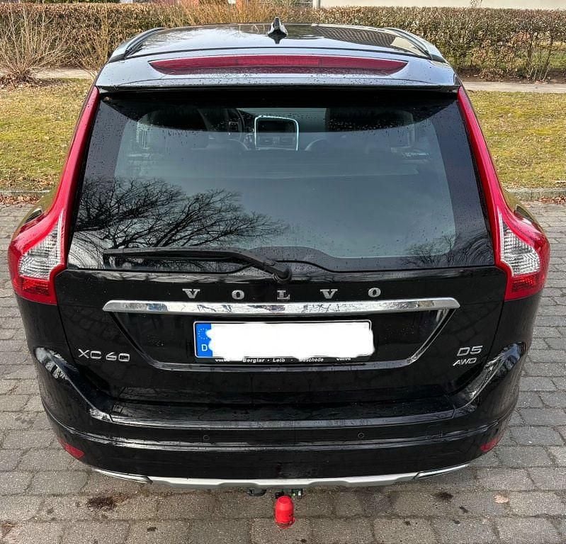 Gebraucht Volvo XC60 Summum 220 PS (161 kW) 2016 Schwarz SUV