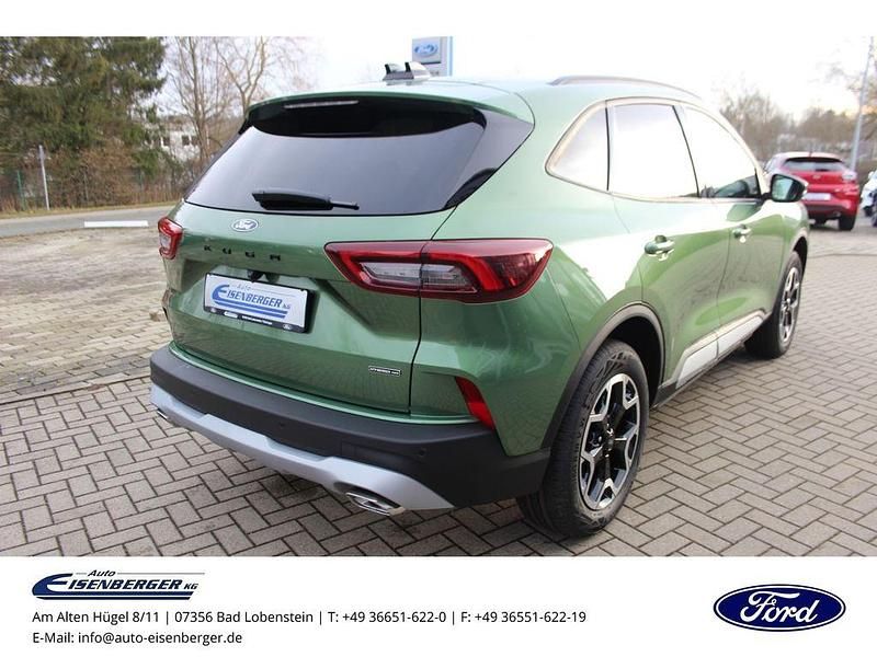 Gebraucht Ford Kuga Active 152 PS (111 kW) 2024 Grün SUV