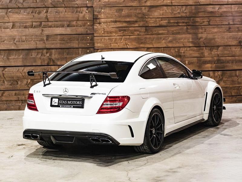 Gebraucht Mercedes C63 AMG AMG 517 PS (380 kW) 2013 Diamantweiß metallic Coupé