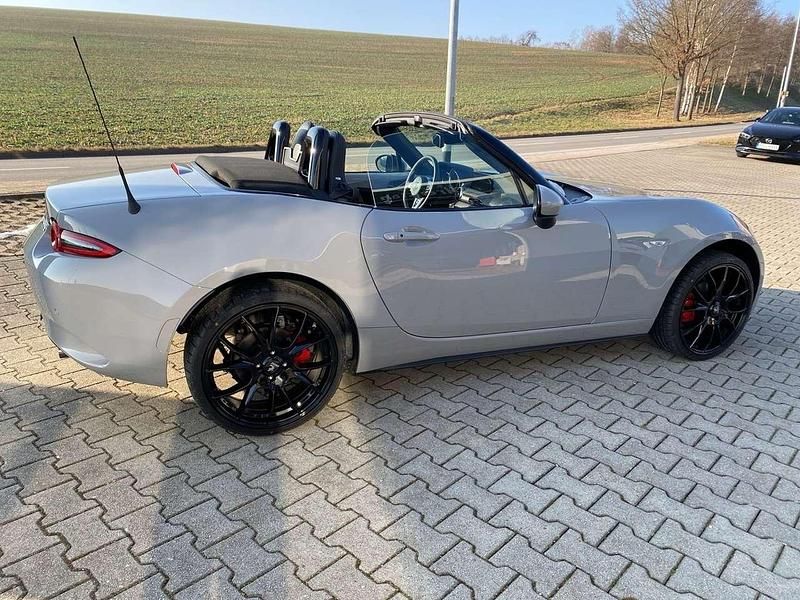 Nowe Mazda MX5 Exclusive-Line 131 KM (96 kW) 2026 Szary Kabriolet