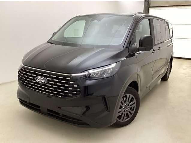 Gebraucht Ford Tourneo Titanium 136 PS (100 kW) 2025 Obsidianschwarz metallic Van / Kleinbus