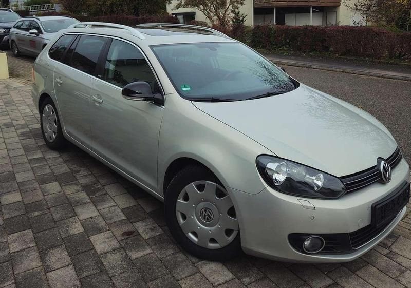 Gebraucht VW Golf VII Style 122 PS (89 kW) 2012 Silber Kombi