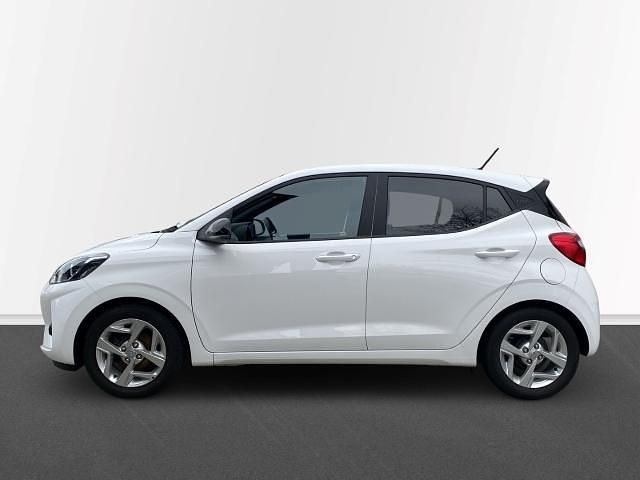 Gebraucht Hyundai i10 GO! 67 PS (49 kW) 2023 Weiss Kleinwagen