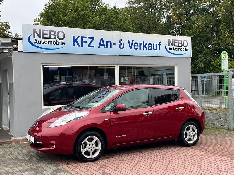 Gebraucht Nissan Leaf Acenta 80 kW (109 PS) 2017 Rot Kleinwagen