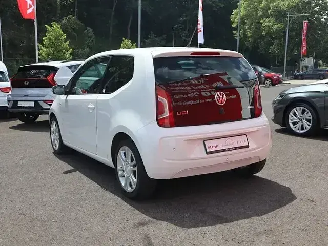 Gebraucht VW up! high up! 75 PS (55 kW) 2016 Weiß Kleinwagen