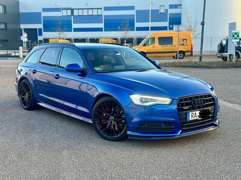 Blau Gebraucht 2017 Audi A6 Ambiente Kombi | 27.800 € (Fairer Preis) - Bild 1/4