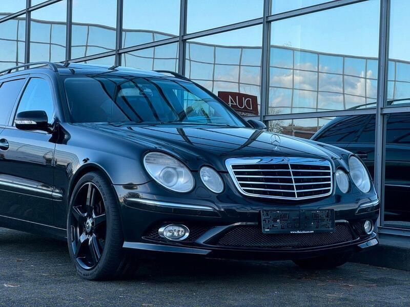 Schwarz Gebraucht 2007 Mercedes E500 Kombi | 15.555 € (Teuer) - Bild 1/4