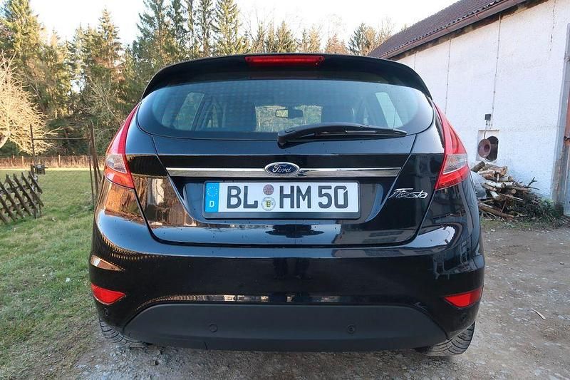 Gebraucht Ford Fiesta Trend 82 PS (60 kW) 2011 Schwarz Kleinwagen