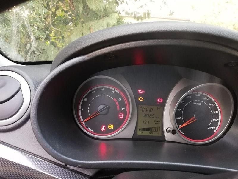 Gebraucht Lada Kalina 98 PS (72 kW) 2017 Braun Limousine