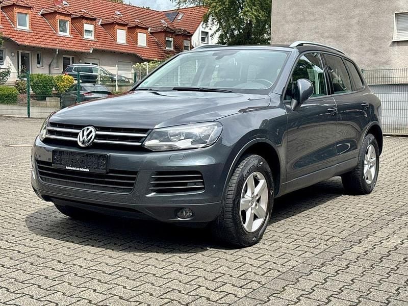 Grau Gebraucht 2014 VW Touareg SUV | 17.790 € (Fairer Preis) - Bild 1/4