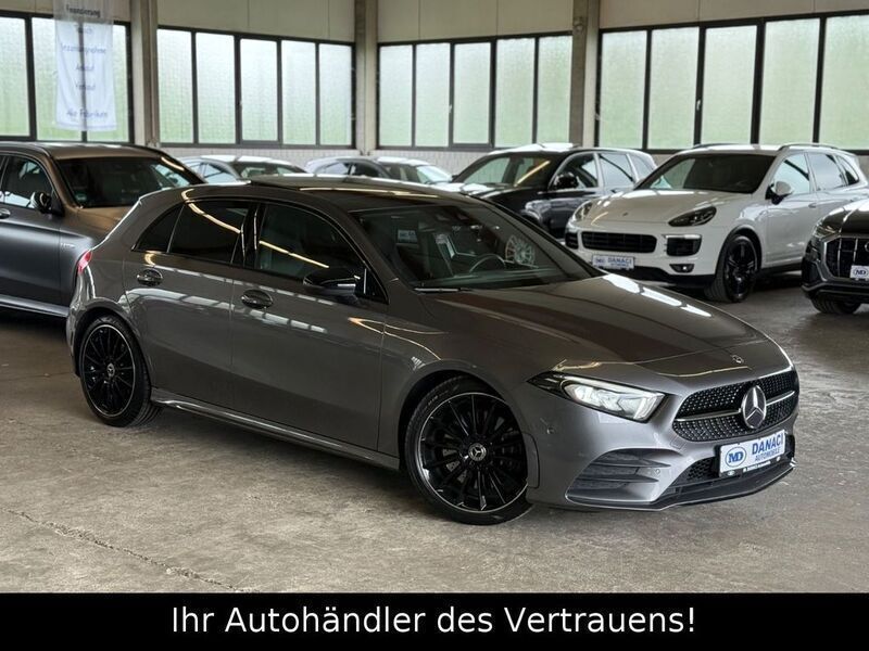 Grau Gebraucht 2018 Mercedes A250 AMG line Limousine | 28.999 € (Etwas zu teuer) - Bild 1/4