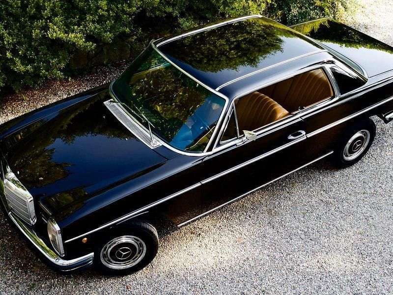 Braun Gebraucht 1970 Mercedes 250 Coupé | 22.950 € - Bild 1/4