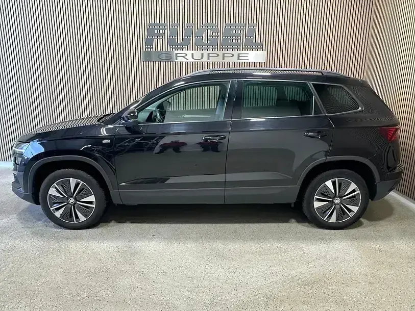 Gebraucht Skoda Karoq Tour 110 PS (80 kW) 2022 Schwarzmagic perleffekt SUV