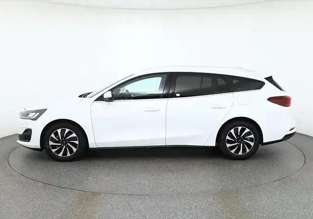 Gebraucht Ford Focus Titanium X 125 PS (91 kW) 2025 Frostweiss Kombi