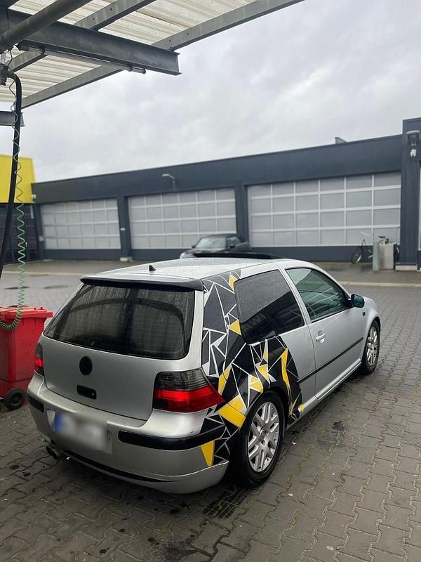 Gebraucht VW Golf IV 101 PS (74 kW) 2001 Silber Kleinwagen