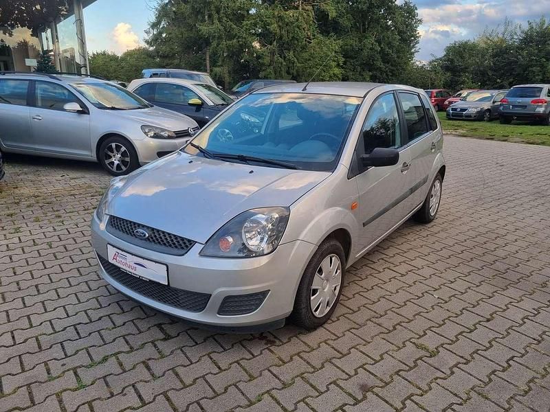 Silber Gebraucht 2007 Ford Fiesta Fun X Kleinwagen | 3.150 € (Etwas zu teuer) - Bild 1/4
