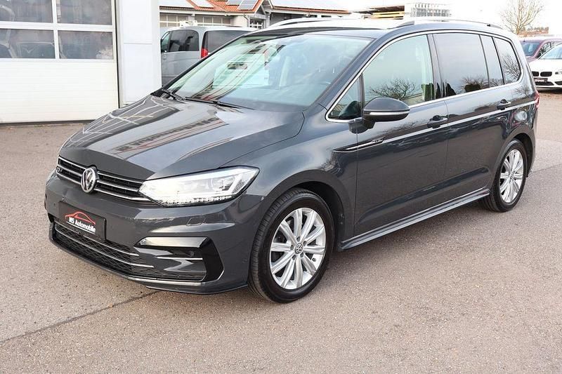 Grau Gebraucht 2016 VW Touran Highline Van / Kleinbus | 15.900 € (Superpreis) - Bild 1/4