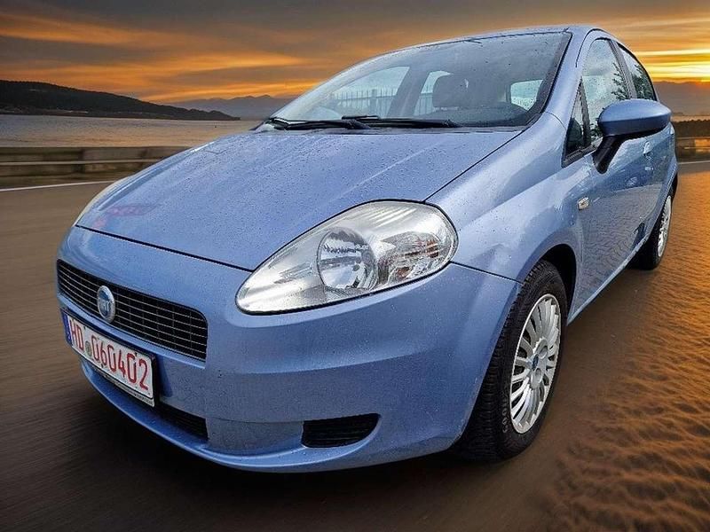 Hellblau Gebraucht 2006 Fiat Grande Punto Dynamic Kleinwagen | 2.500 € (Fairer Preis) - Bild 1/4