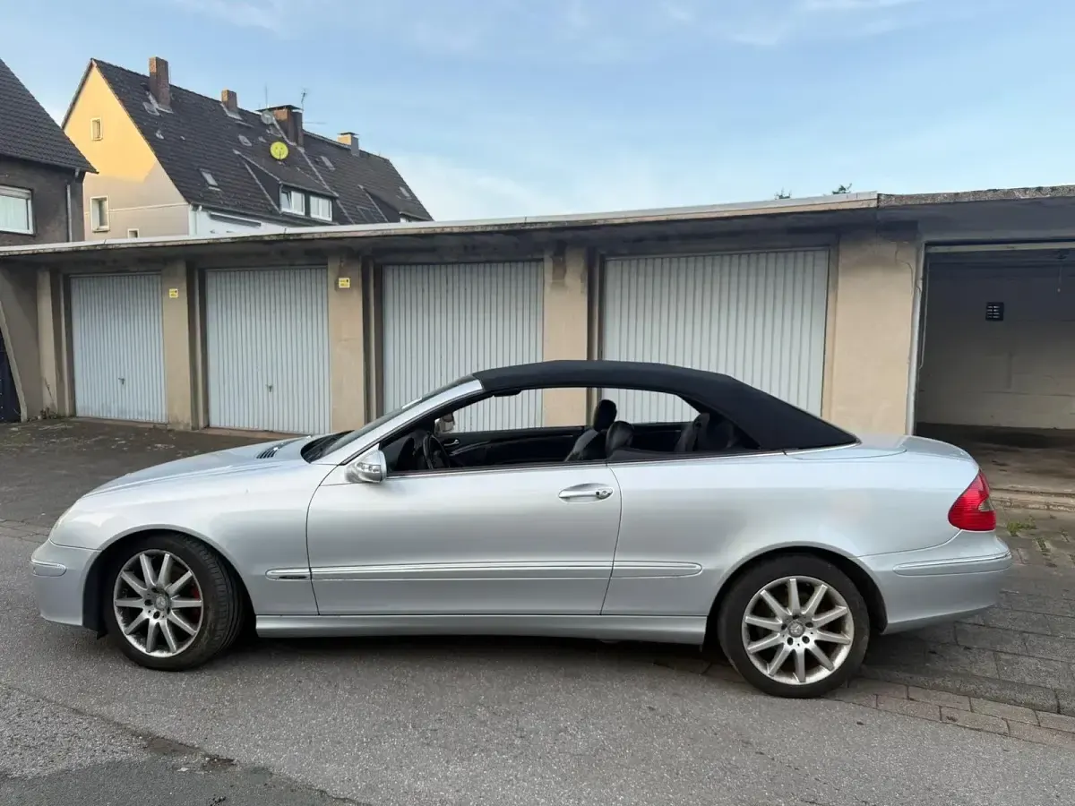 Gebraucht Mercedes CLK280 231 PS (169 kW) 2007 Silber Cabrio