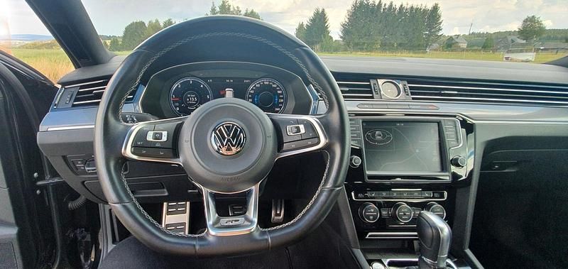 Gebraucht VW Passat R-line 150 PS (110 kW) 2015 Schwarz Kombi