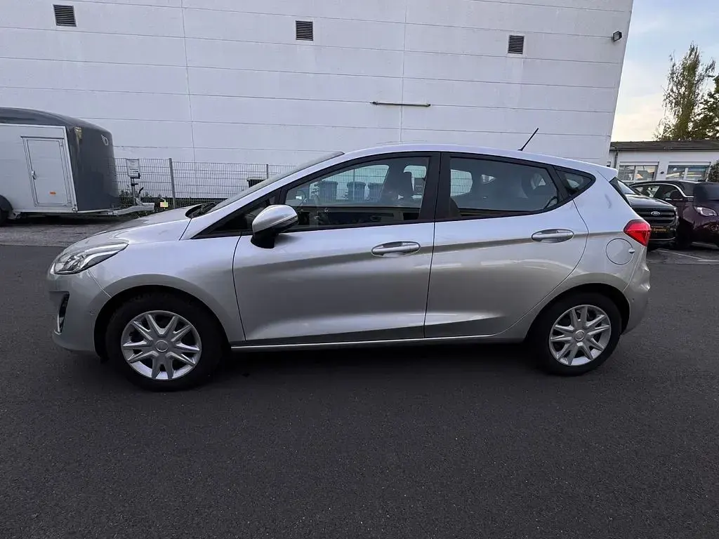 Usata Ford Fiesta Cool & Connect 86 CV (63 kW) 2018 Argento Utilitaria