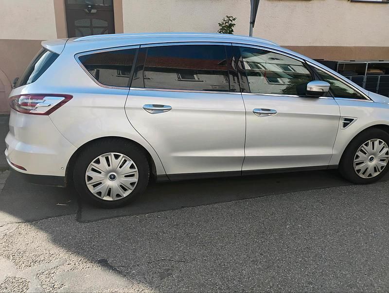 Occasion Ford S-MAX Titanium 150 ch (110 kW) 2016 Argent Monospace